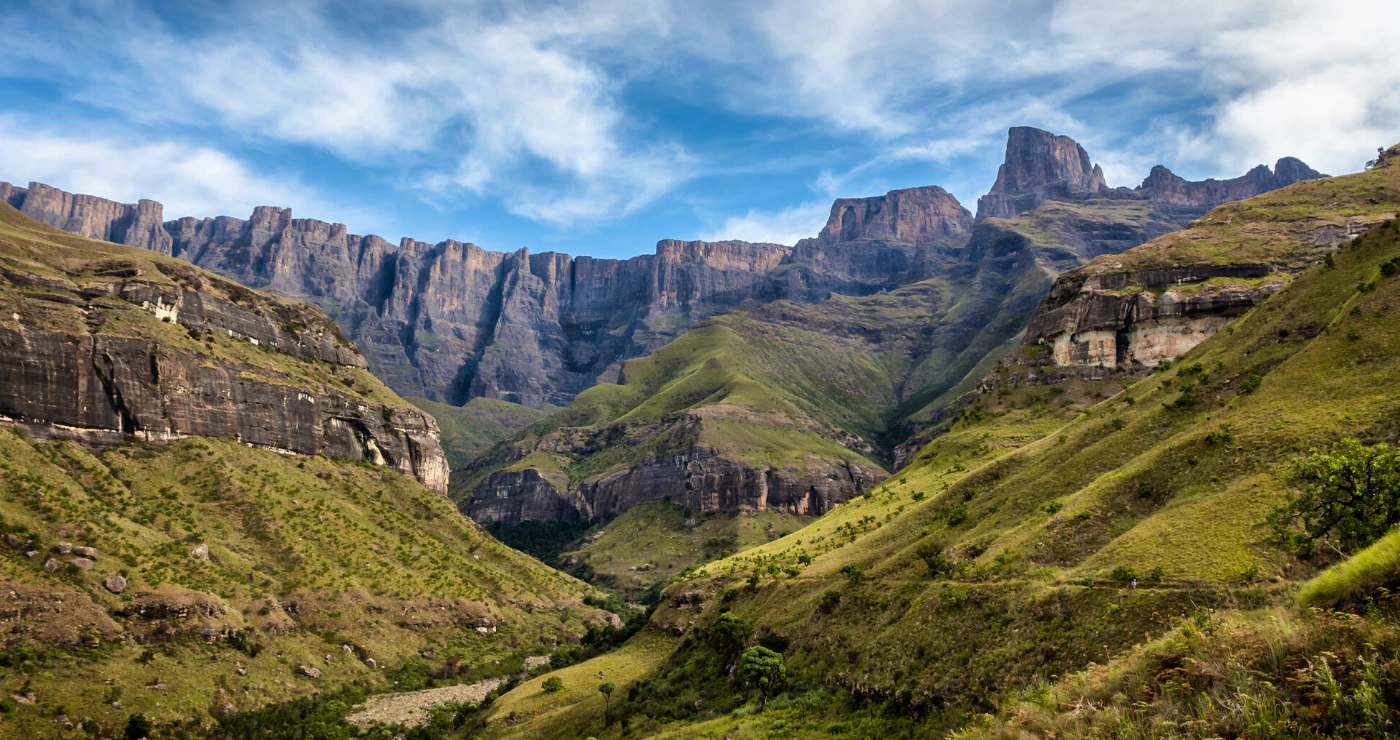 5 Hikes in the Drakensberg Mountains
