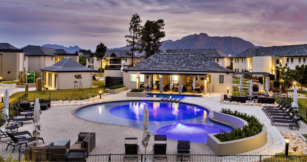 ’n Aand by die Pearl Valley Hotel by Mantis