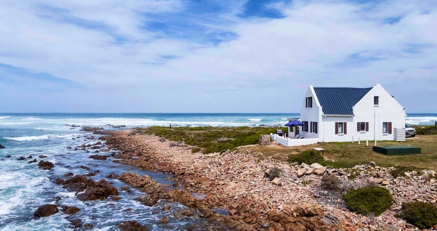 Winterwegbreke by die see