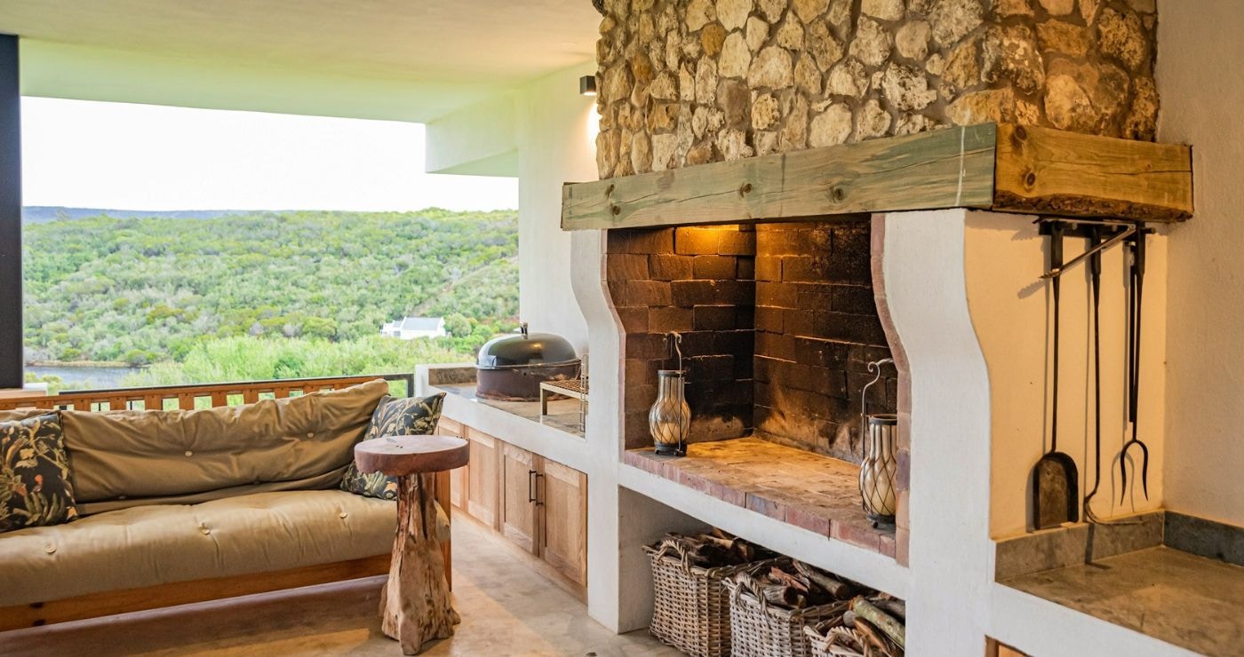 Witwarm binnebraai-wegbreke in die Wes-Kaap