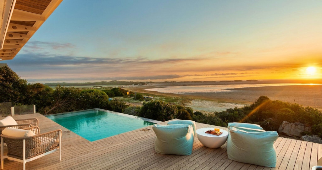 Ranked: Your Top 10 Bucket-list Stays