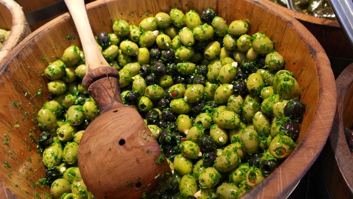 olives-by-Romi (pixabay public domain)