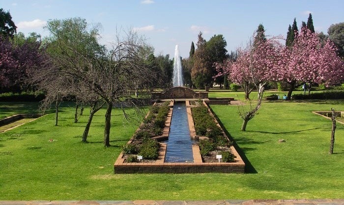Section of the terraced rose garden in Johannesburg Botanical Garden via NJR ZA (Creative Commons)