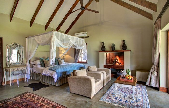 Madi-Madi Karoo Safari Lodge 